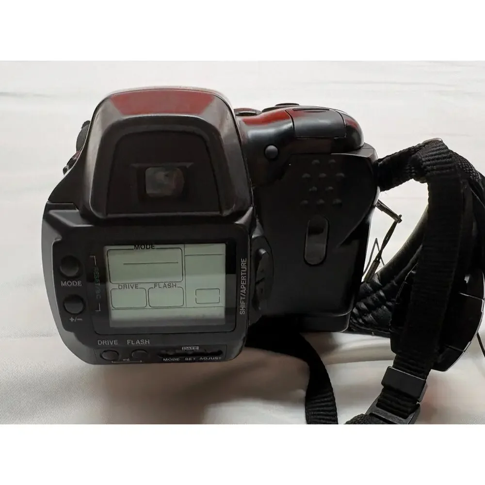 Olympus IS-3 DLX 35mm Film SLR Camera 35-180mm Powers On Untested Vivitar Flash